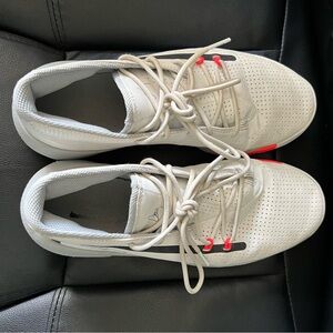 Under Armor Steph Curry low top basketball shoes